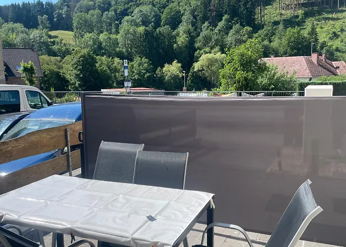 Holunder Nah Am Waldsee 1 *